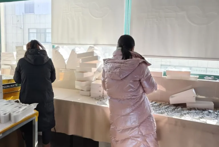 eyewear packing storage cartons warehouse bulk shipment sunglasses